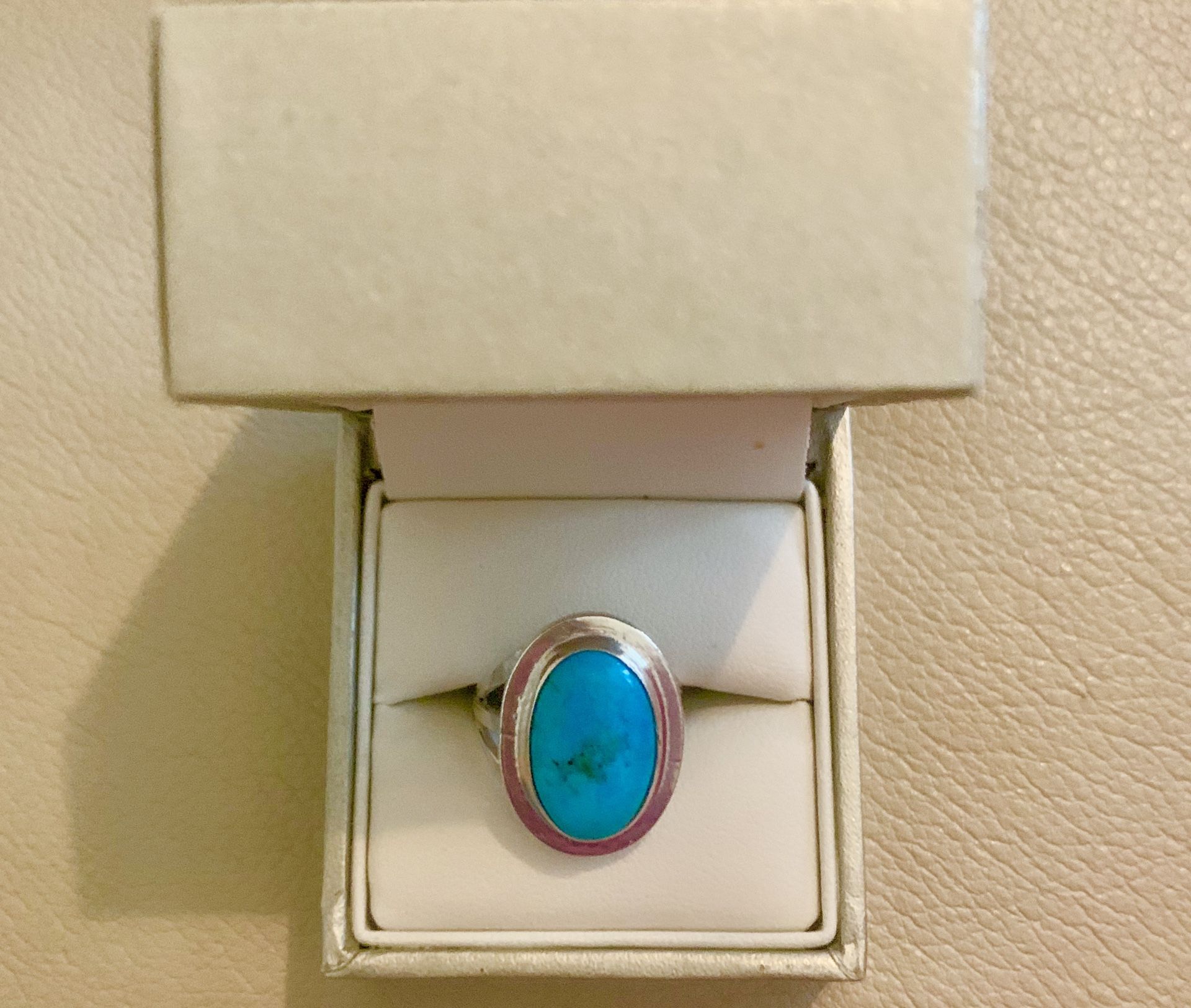 Rare vintage beautiful authentic Native American Turquoise ring size approximately a 5 1/2 -6 The stone is inlaid in a simple but very attractive!