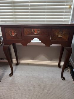 Vintage Hekman 3-Drawer Console Table – Solid Wood