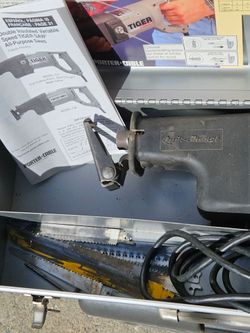 Portable Cable Sawzall Reversible Including Blades And Case