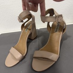 Aldo Nude Heels Size 9