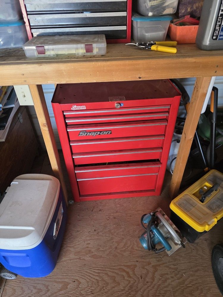 Snap On Rolling Tool Box W Key