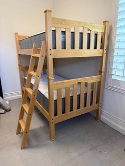 Pottery Barn Twin Bunk Bed