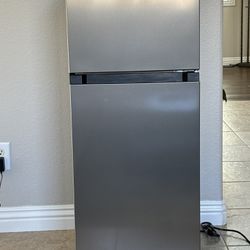 Magic Chef 4.5 Cubic Ft. Two Door Refrigerator And Freezer