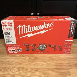 $375🔥🔥BRAND NEW MILWAUKEE M18 POWER TOOL SET.  9 PIECE.  5 POWER TOOLS.  2 BATTERIES.  CHARGER.  LARGE TOOL BAG.   $718 VALUE!!  SALE $375 🔥🔥🎄🎄