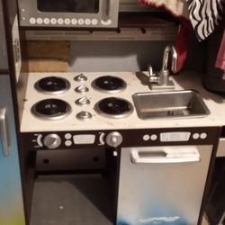 Toy Kitchen