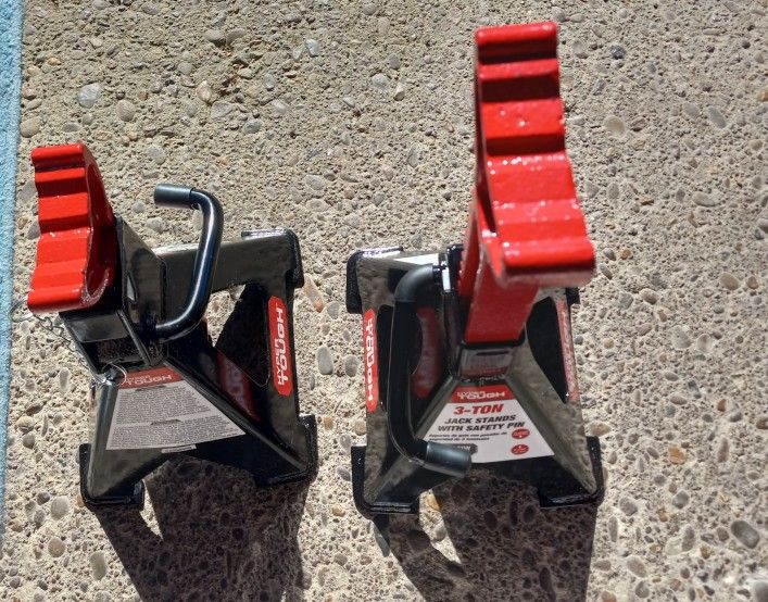 Vehicle Jack Stands