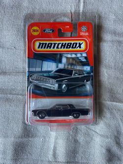 Matchbox Lincoln continental with protector