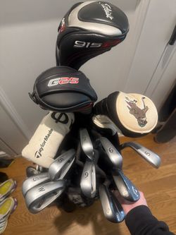 Full set of golf clubs