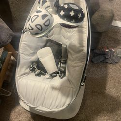 4moms MamaRoo Multi-Motion Baby Swing, Bluetooth Enabled with 5 Unique Motions, Grey