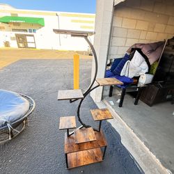 Staggering  Shelve Unit For Indoor Plants 