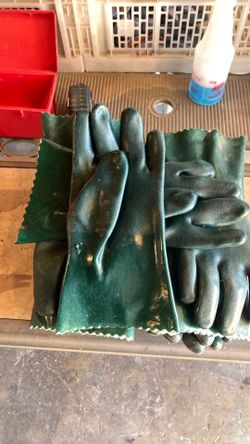 11 inch PVC Gloves 11 pairs. For. &10