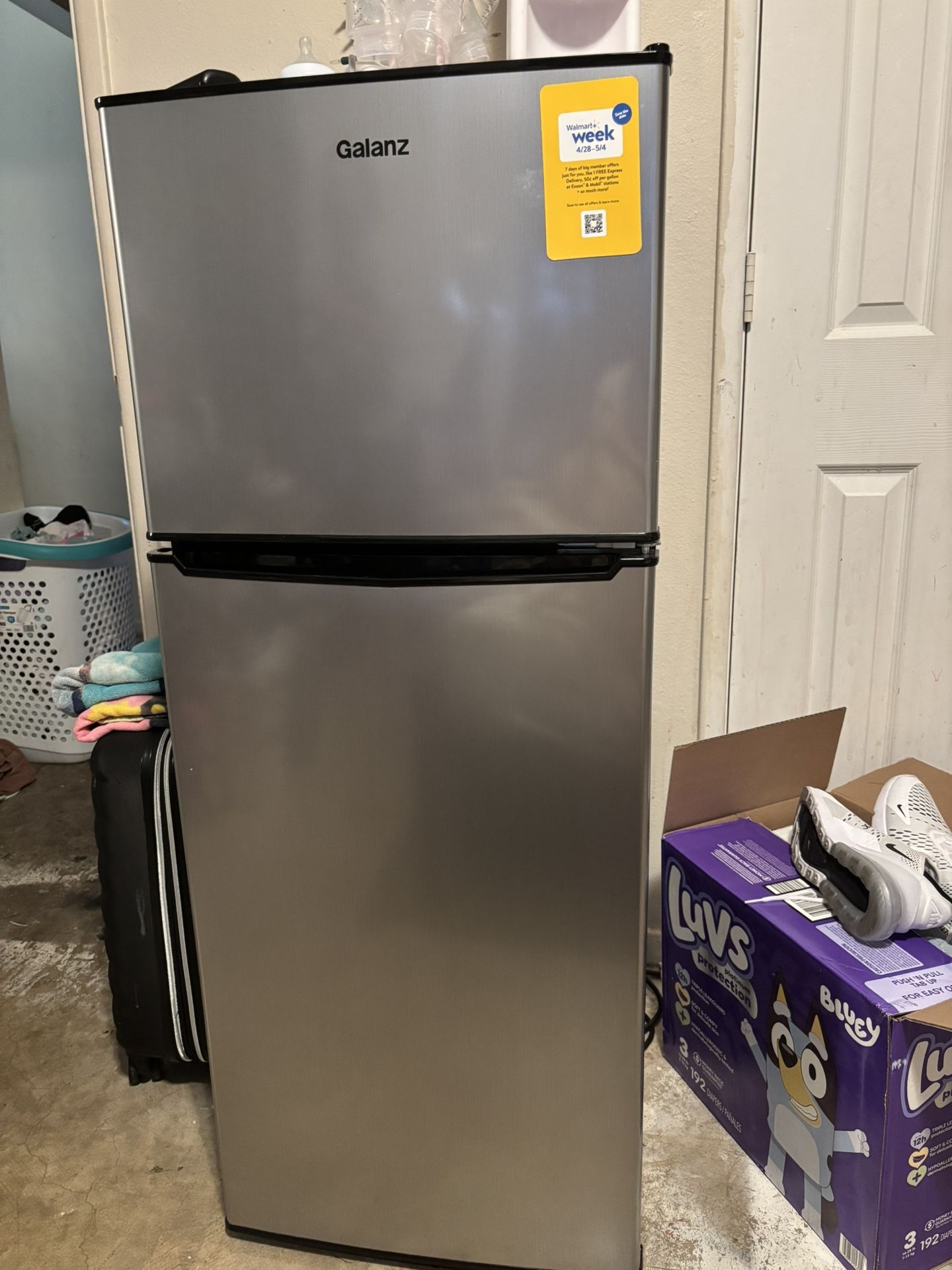 Mini Fridge