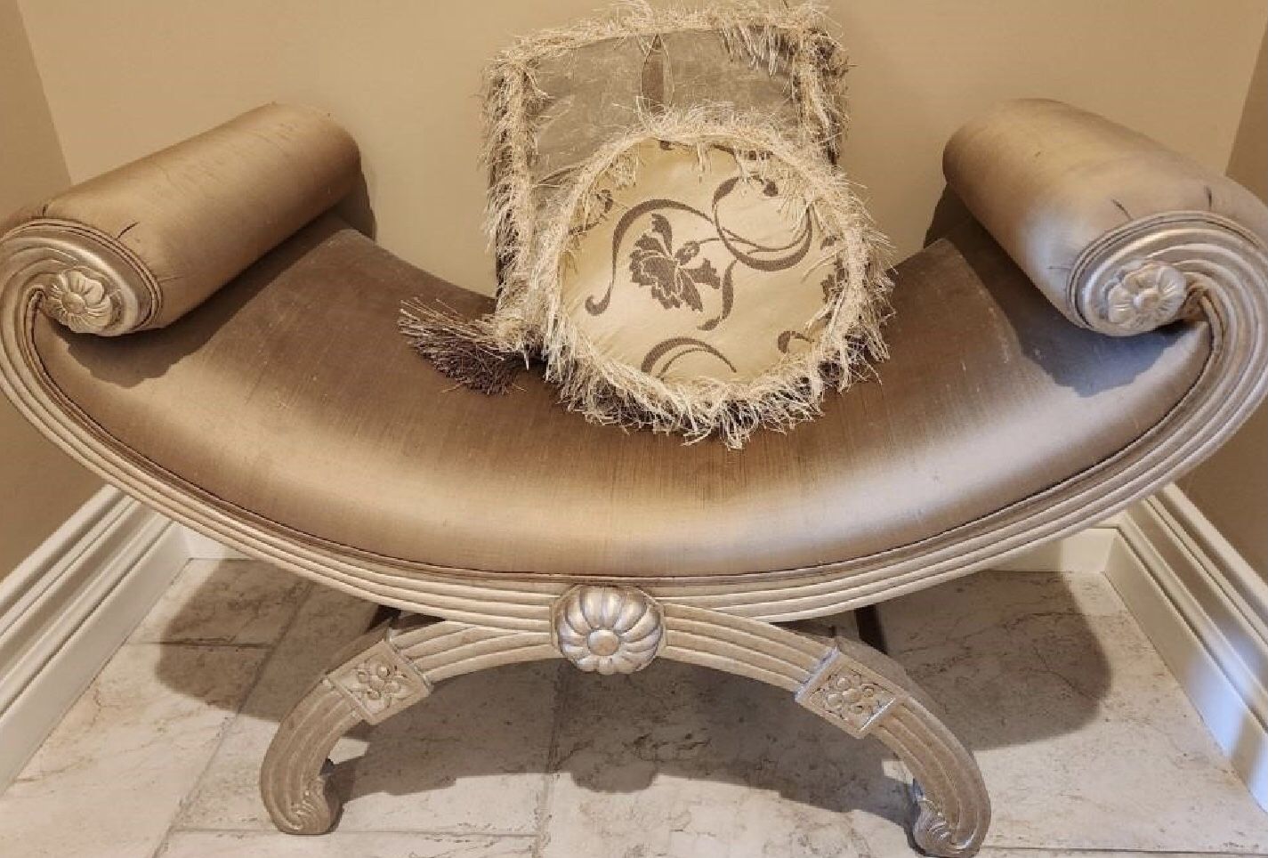 French Style Small Bench W/Accent Pillows