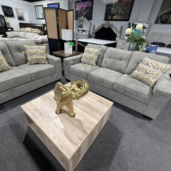 2 Pc Sofa And Loveseat 