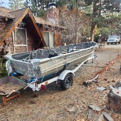 Boat for Lake Fisling, 14 Footer VALCO With Trailer 