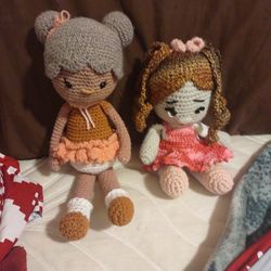 Par De Monitas Tejidas Amano