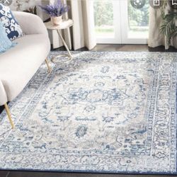 ✨️ R11#18 ($25)Safavieh Brentwood Kerstin Traditional Area Rug, 2' x 4', Light Grey/Blue