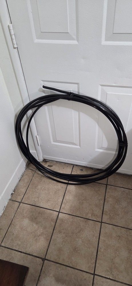 Wire 3/0 ,,,,,46 Fts I Have 4 Rols 46fts For Roll Used ,,,,175 Dls For Roll