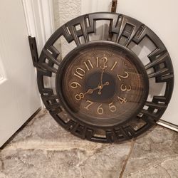 Retro Plastic Wall Clock
