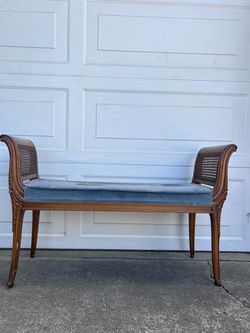 Classically styled entry bench