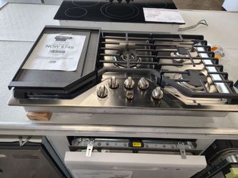 GE Café cooktop