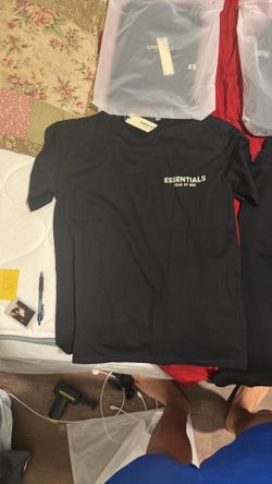 Black Essential shirt  SIZE:Medium