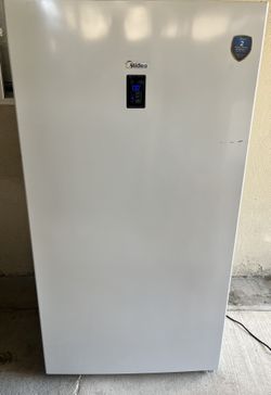 New Freezer Upright Standing