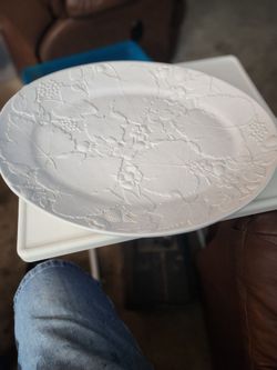 Gently Used Large Platter 16" Deep x 19 1/2" Long w/ Fall Pattern