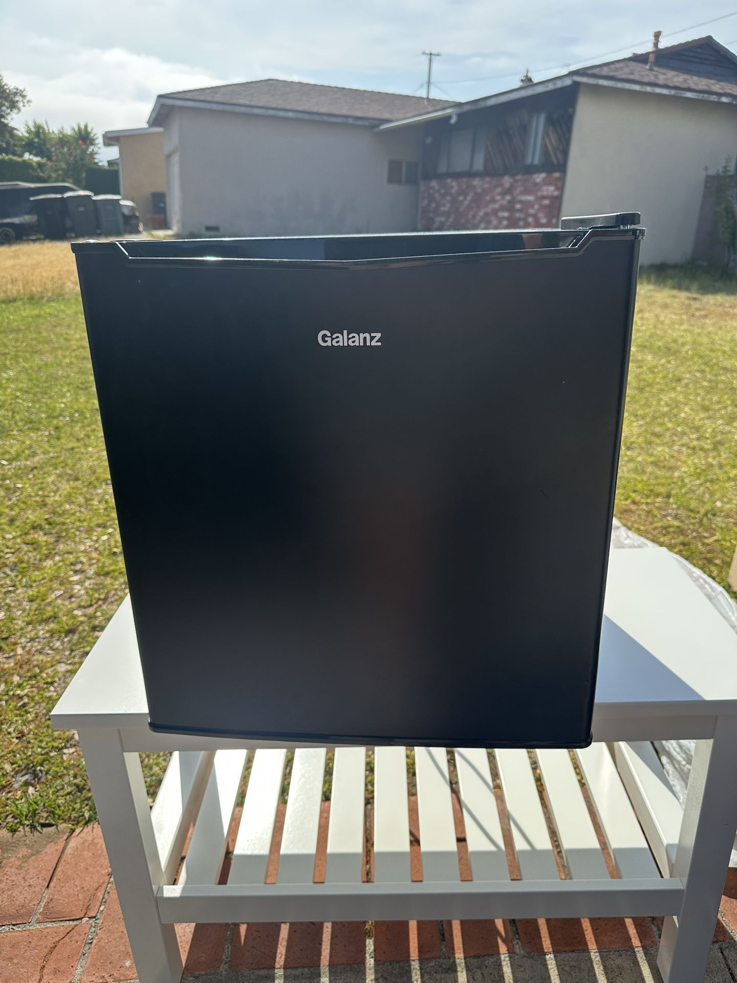 Galanz Mini Fridge
