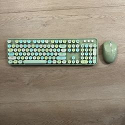 MOFII Wireless Keyboard and Mouse Combo, 2.4GHz Retro Full Size Keyboard Green