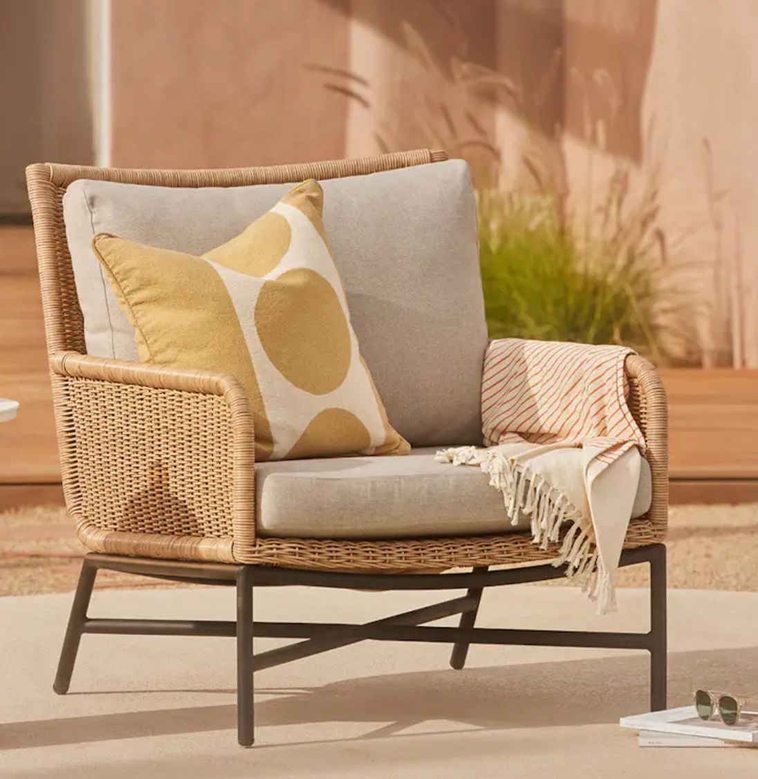 Tody Beach Sand Lounge Chair