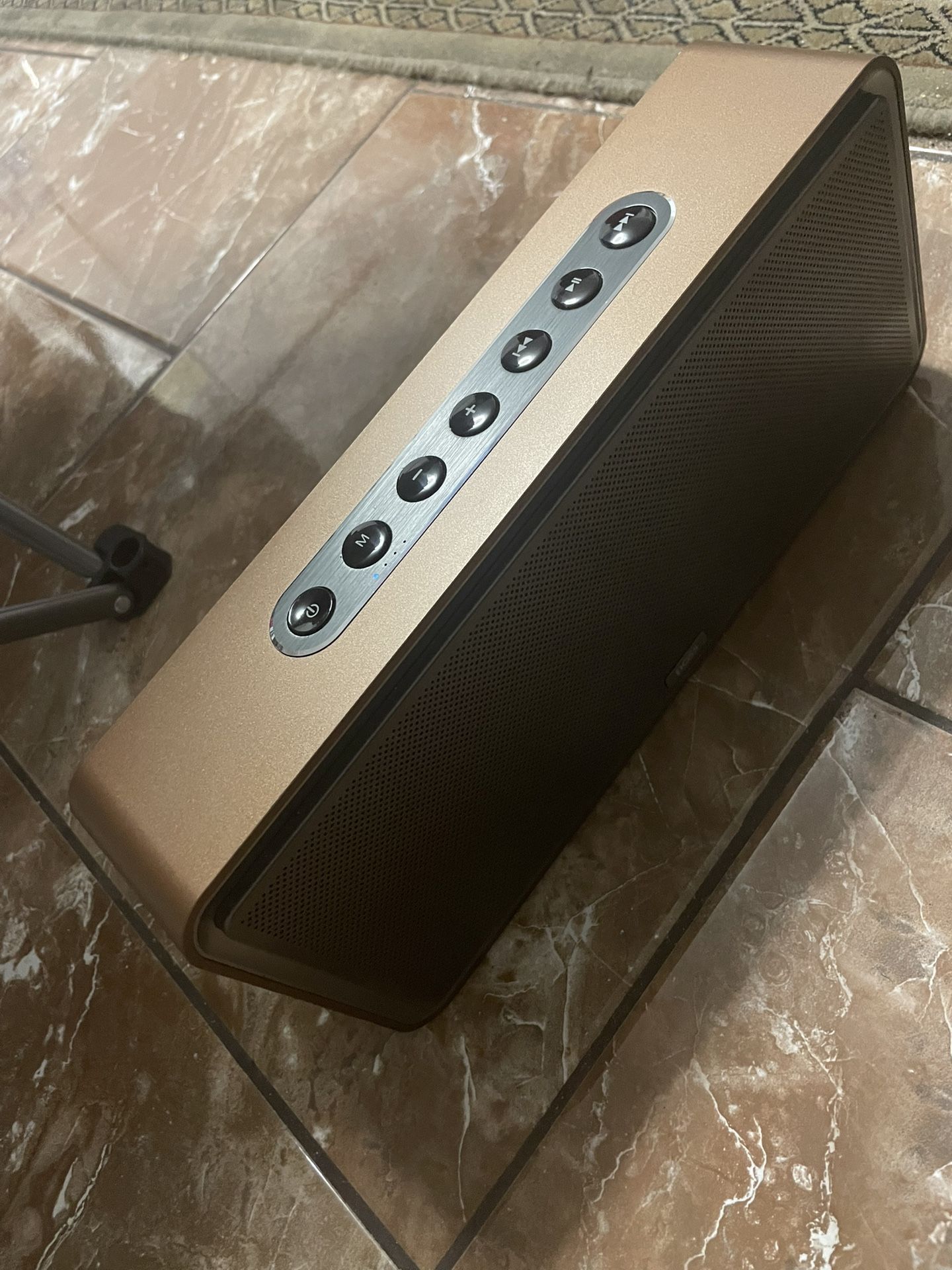 Amazing Sounding Bluetooth Speaker DOSS