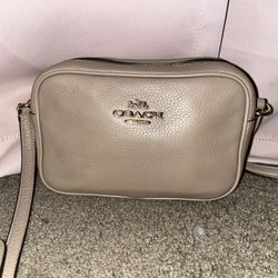 Tan Coach Crossbody Bag 