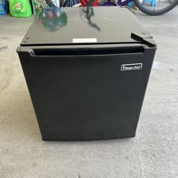 (Brand New) Black Magic Chef 1.7 Cu. Ft. freezerless Mini Fridge