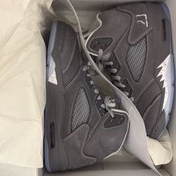 Wolf grey 5 size 8