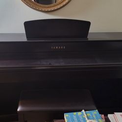 Yamaha Upright Piano