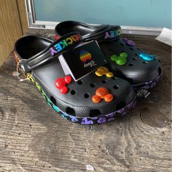 Disney Crocs Size 9