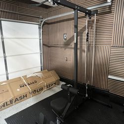 Plate-Loaded Lat Pull Down & Cable Row Machine