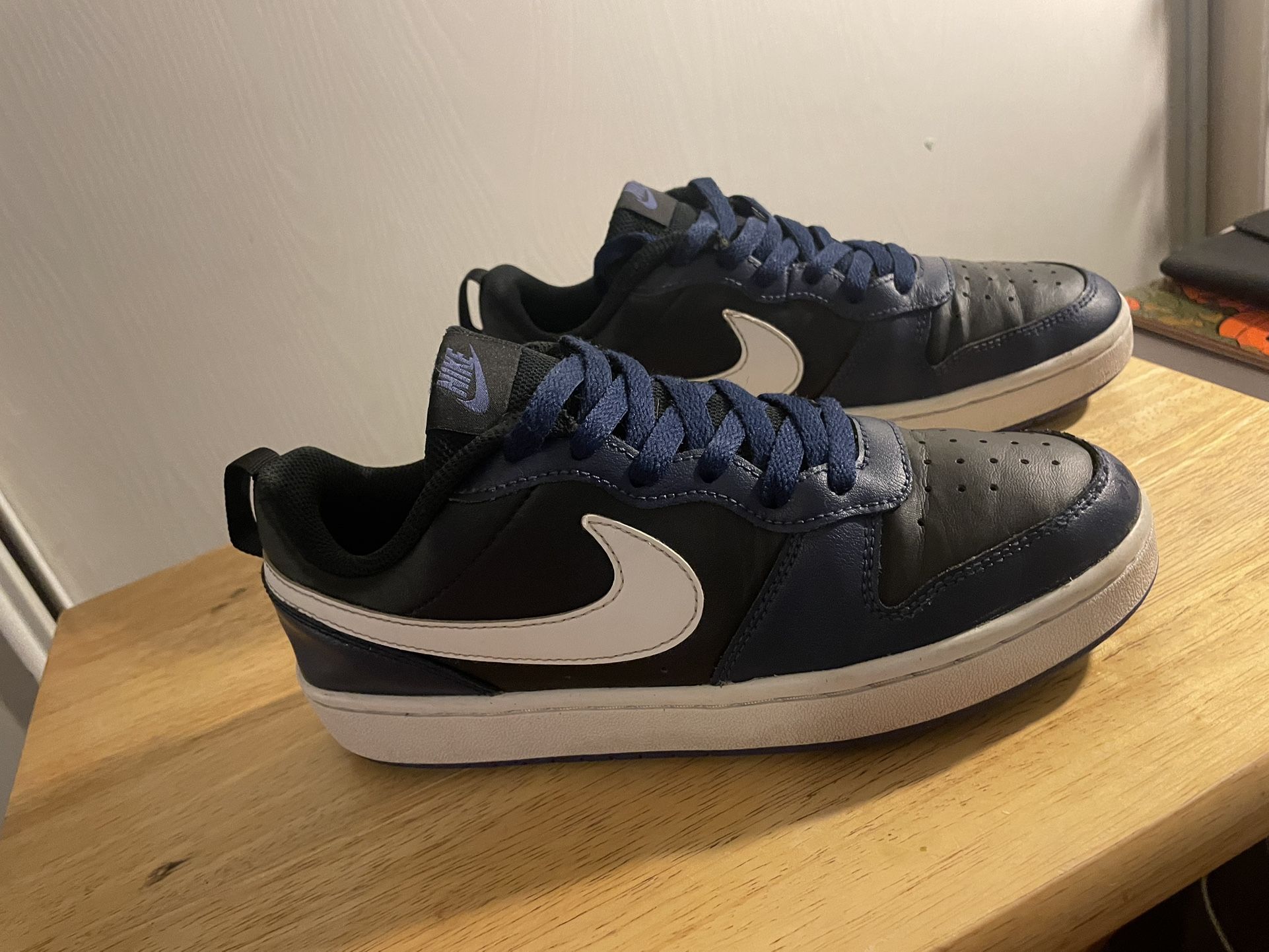 Nike Court Borough Low