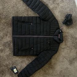 Tommy Hilfiger Puffer Jacket Size Medium 