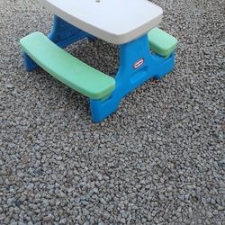 Little Tikes Toddler Picnic table 