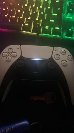 PS5 CONTROLLER (BRAND NEW OUT THE BOX)