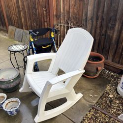 Rocking Chair Heavy Duty Holds Up To 600 Lbs