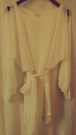 Beautiful New White Dress sz Small