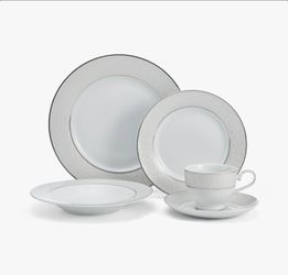 Mikasa Parchment Fine China Set 40 Pieces