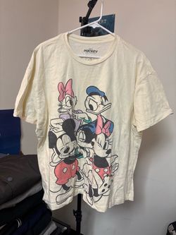 Disney Mickey and Friends Graphic T-Shirt XL