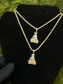 “Everybody Eats” moneybag chain💰