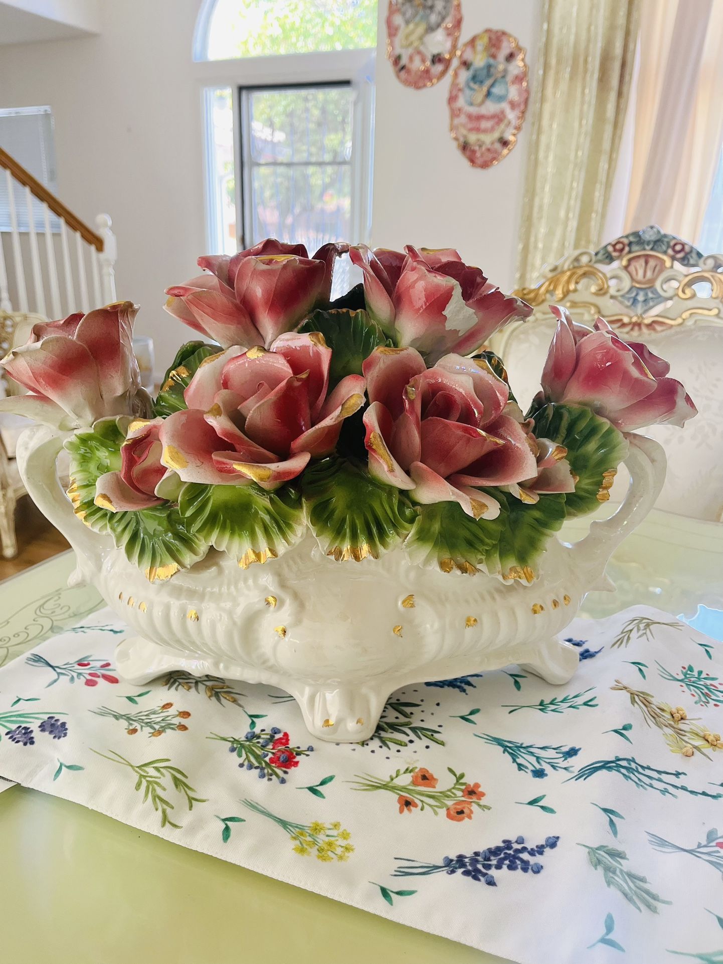 Rose centerpiece in foval footed bowl