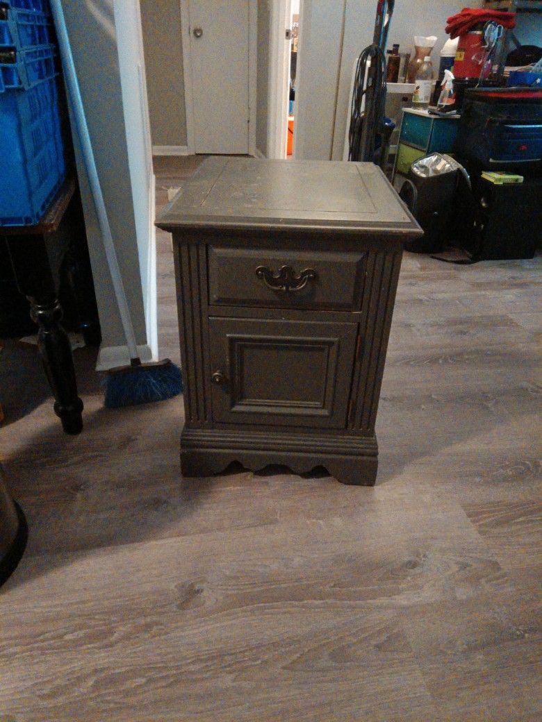 Wood Side Table 