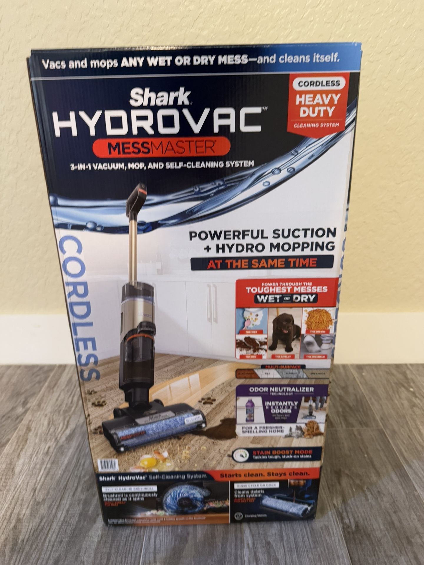 Shark HYDROVAC MESSMASTER